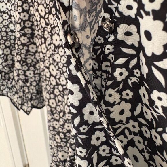 Women’s Black Floral Pleated Midi Dress V-Neck Puff Sleeve Size L New - Picture 7 of 12